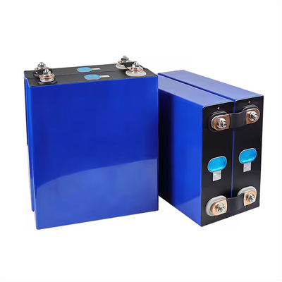 Un buon prezzo. Lifepo4 Lfp Batteria agli ioni di litio 3,2 V Cellule prismatiche al litio ferro fosfato in linea